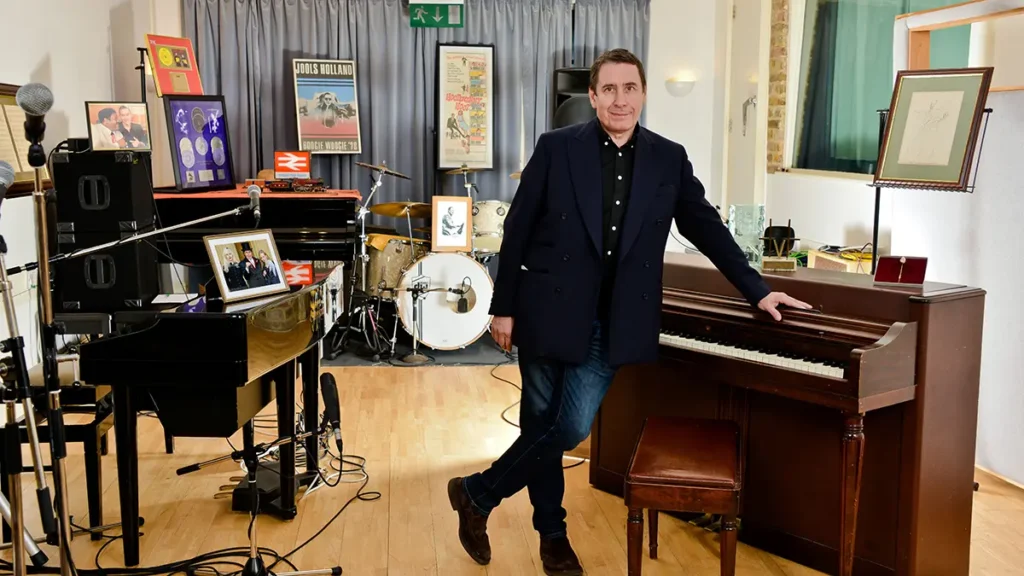 does jools holland still tour with squeeze